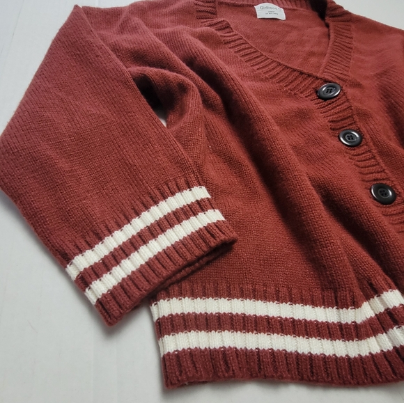 Cardigan - Picture 2 of 9